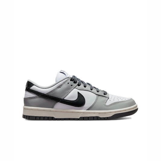 Nike Dunk Low "Light Smoke Grey" (W)